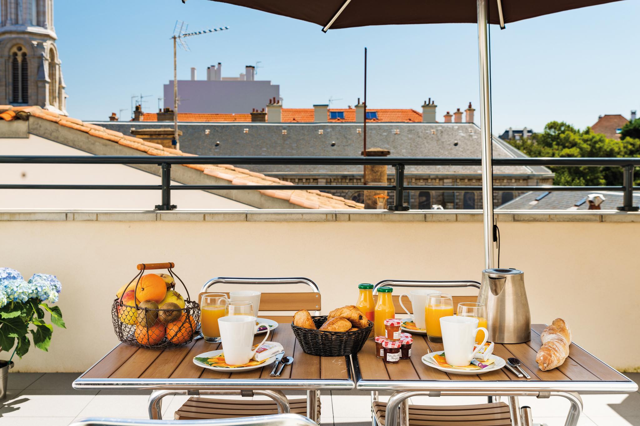 Lagrange Vacances Les Patios Eugenie Biarritz Ngoại thất bức ảnh